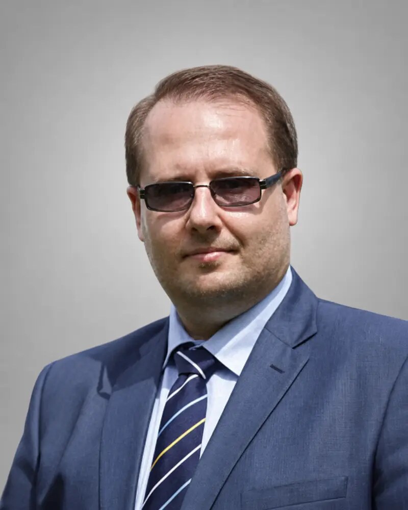 Юрий Мельников